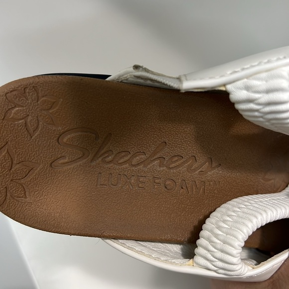 Sketchers Livin’ Dream Collection Cali Shoes - White and Blue - Picture 5 of 5